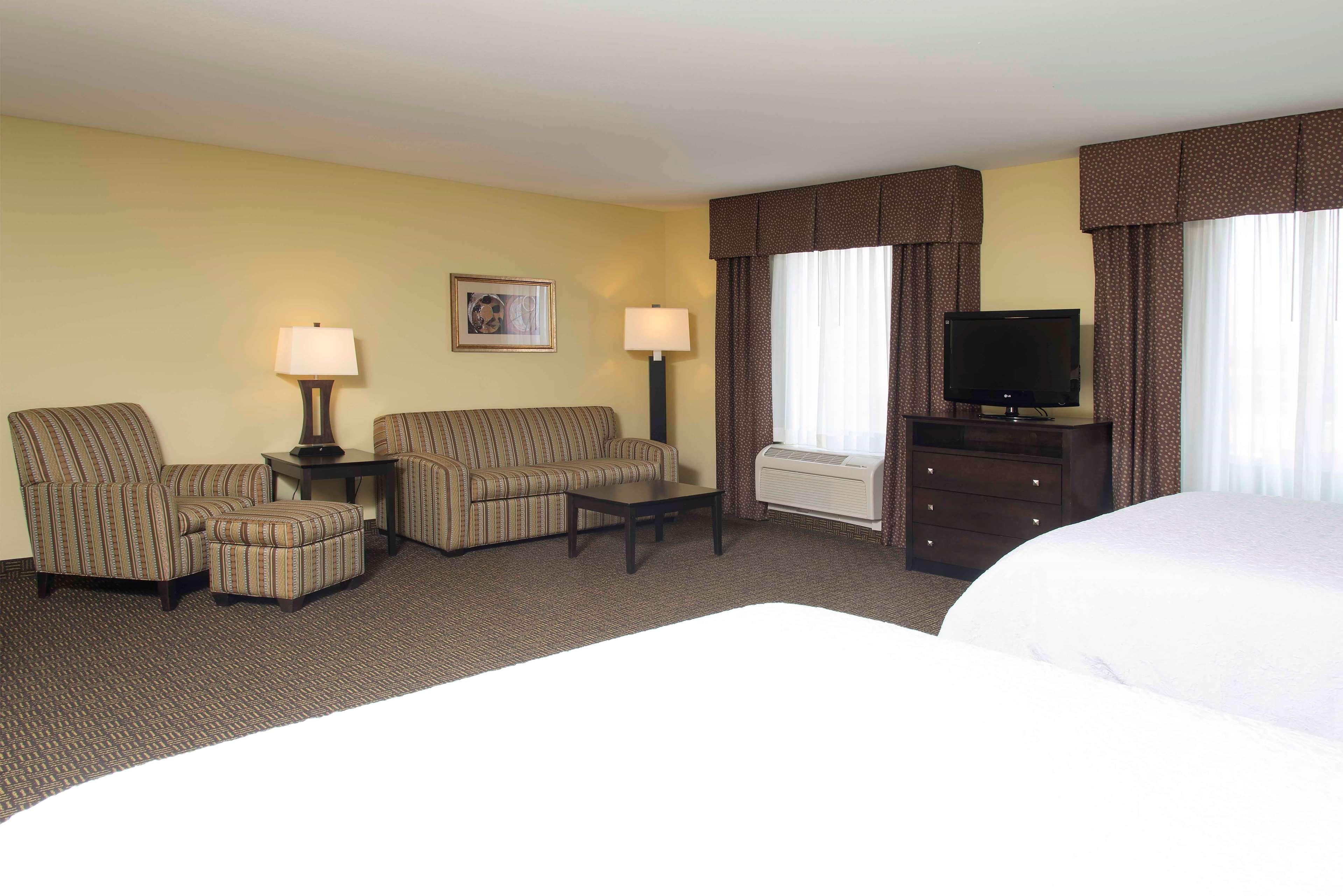 Hampton Inn & Suites Дэнвилл Экстерьер фото