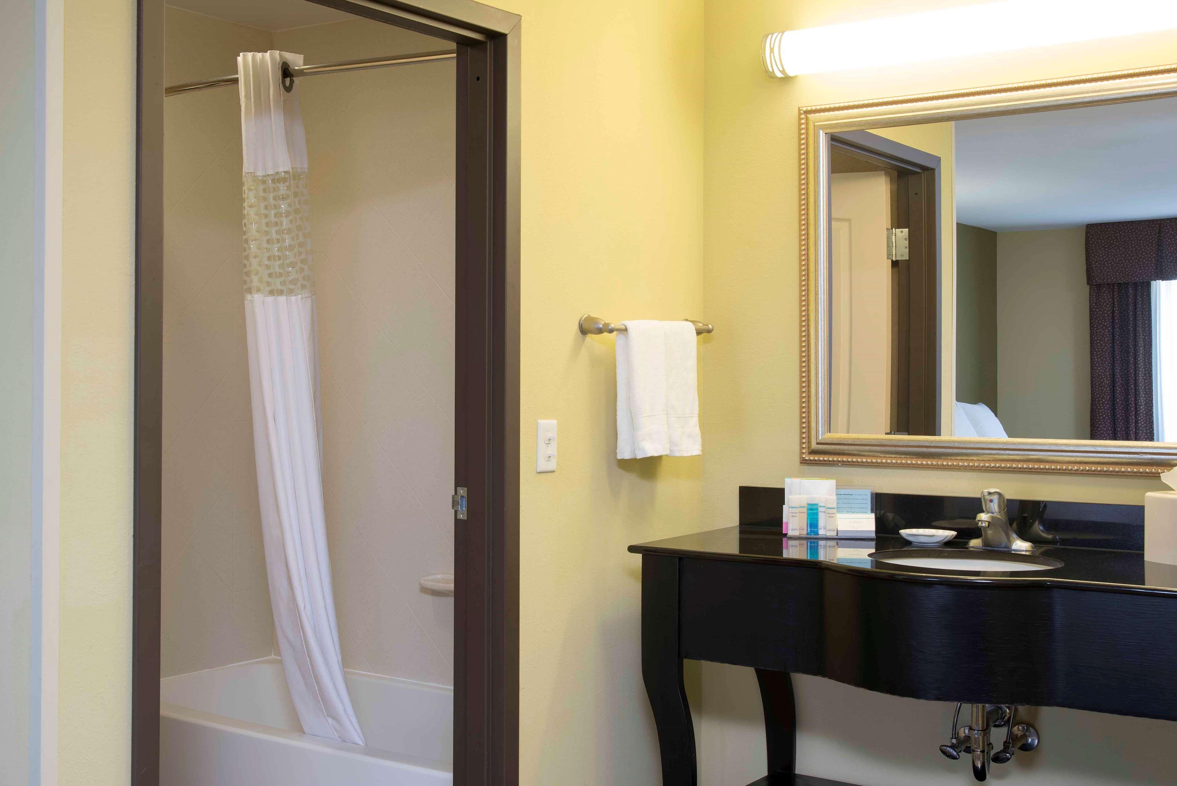 Hampton Inn & Suites Дэнвилл Экстерьер фото