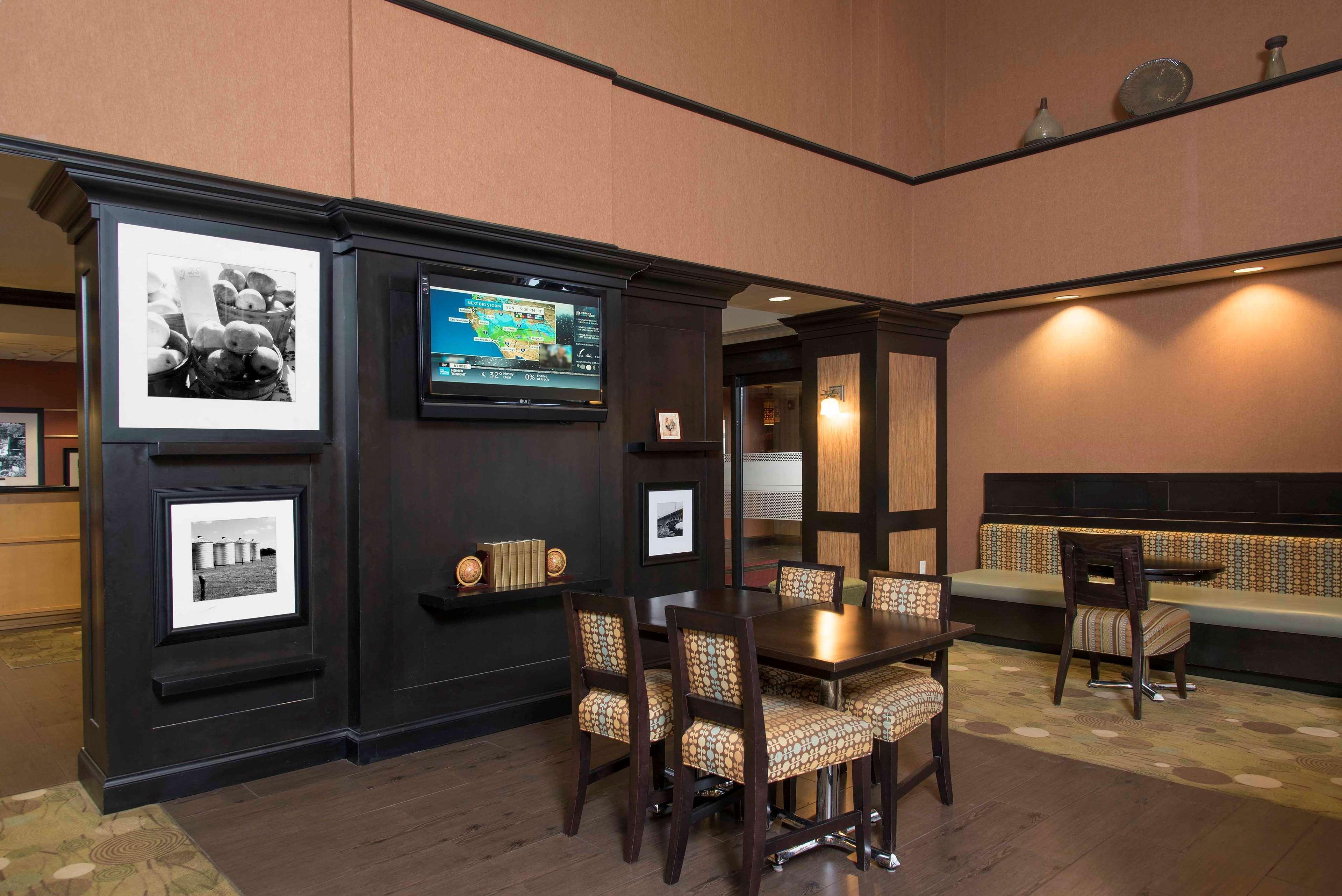 Hampton Inn & Suites Дэнвилл Экстерьер фото