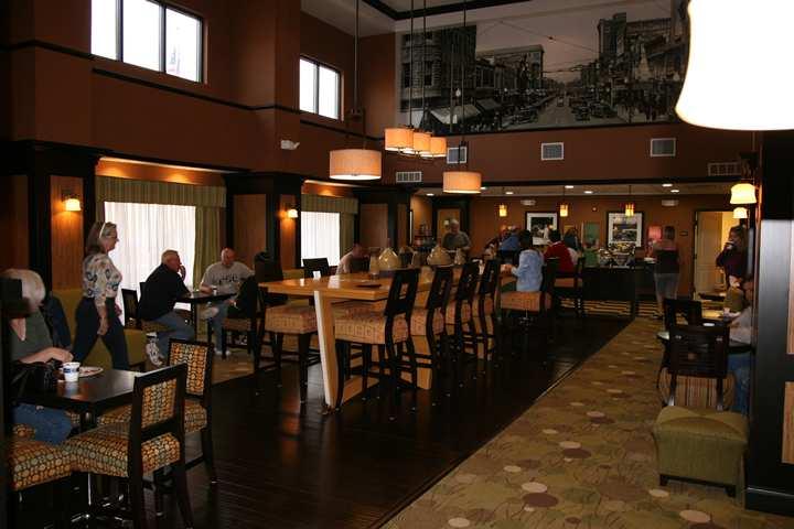 Hampton Inn & Suites Дэнвилл Экстерьер фото
