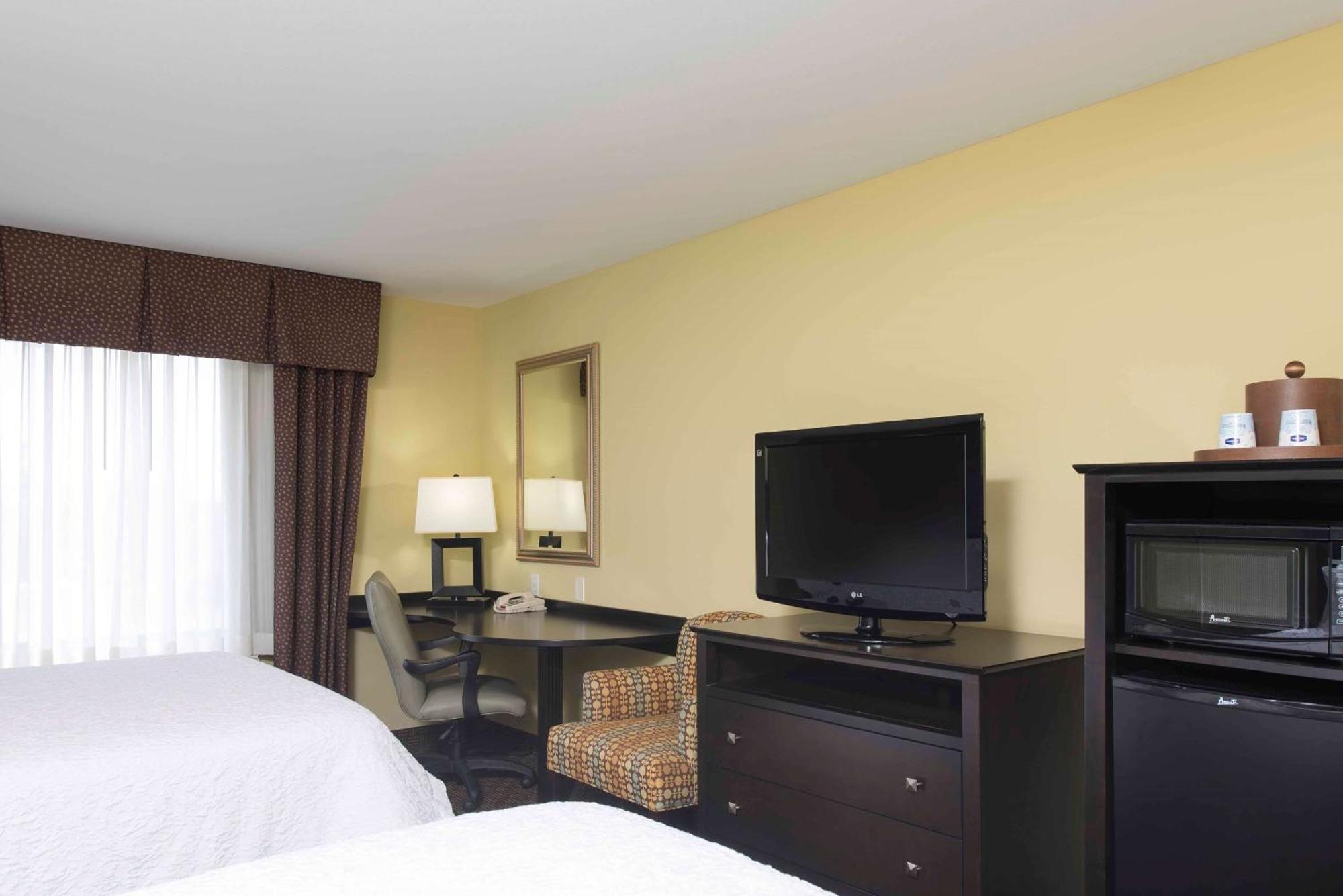 Hampton Inn & Suites Дэнвилл Экстерьер фото