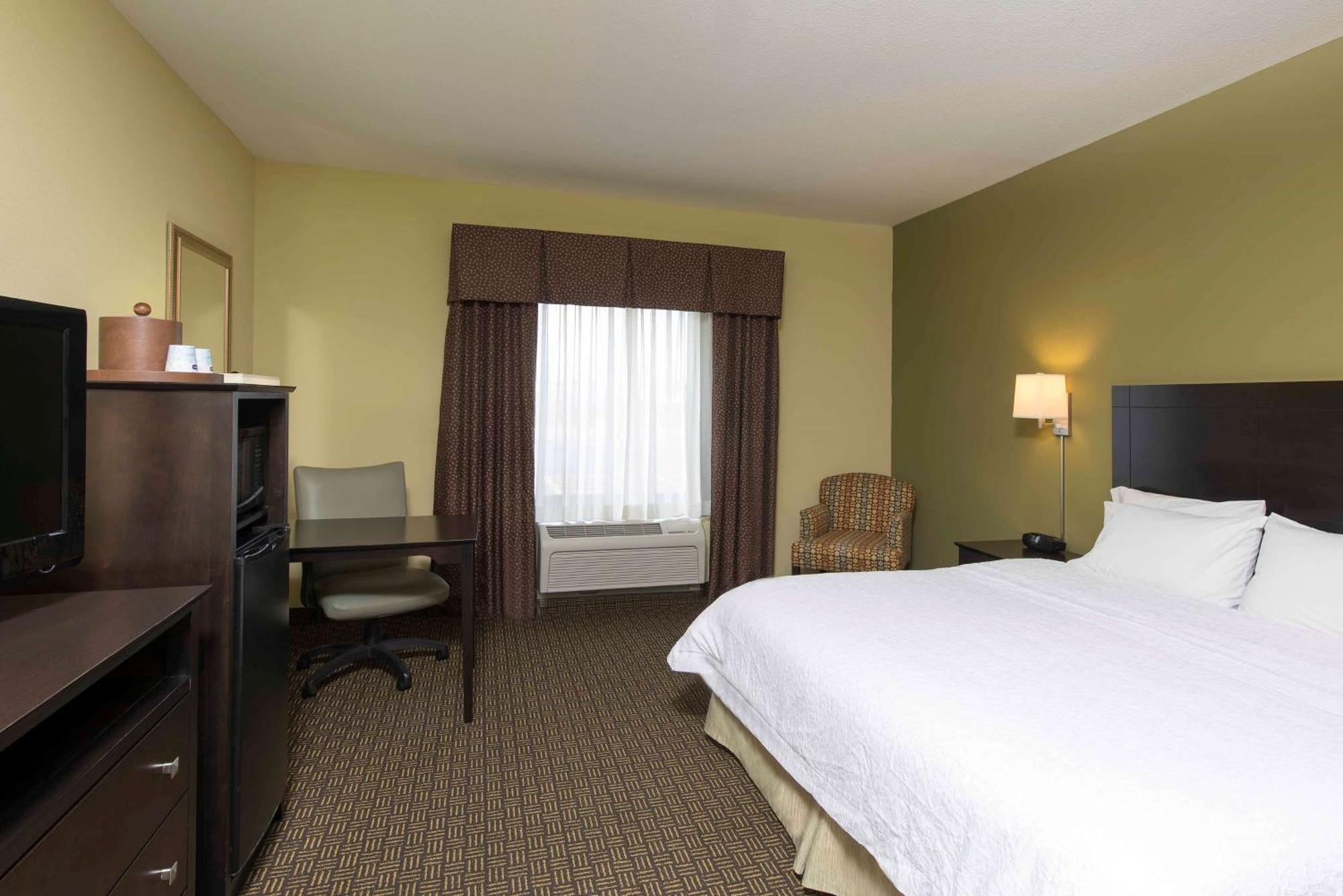 Hampton Inn & Suites Дэнвилл Экстерьер фото