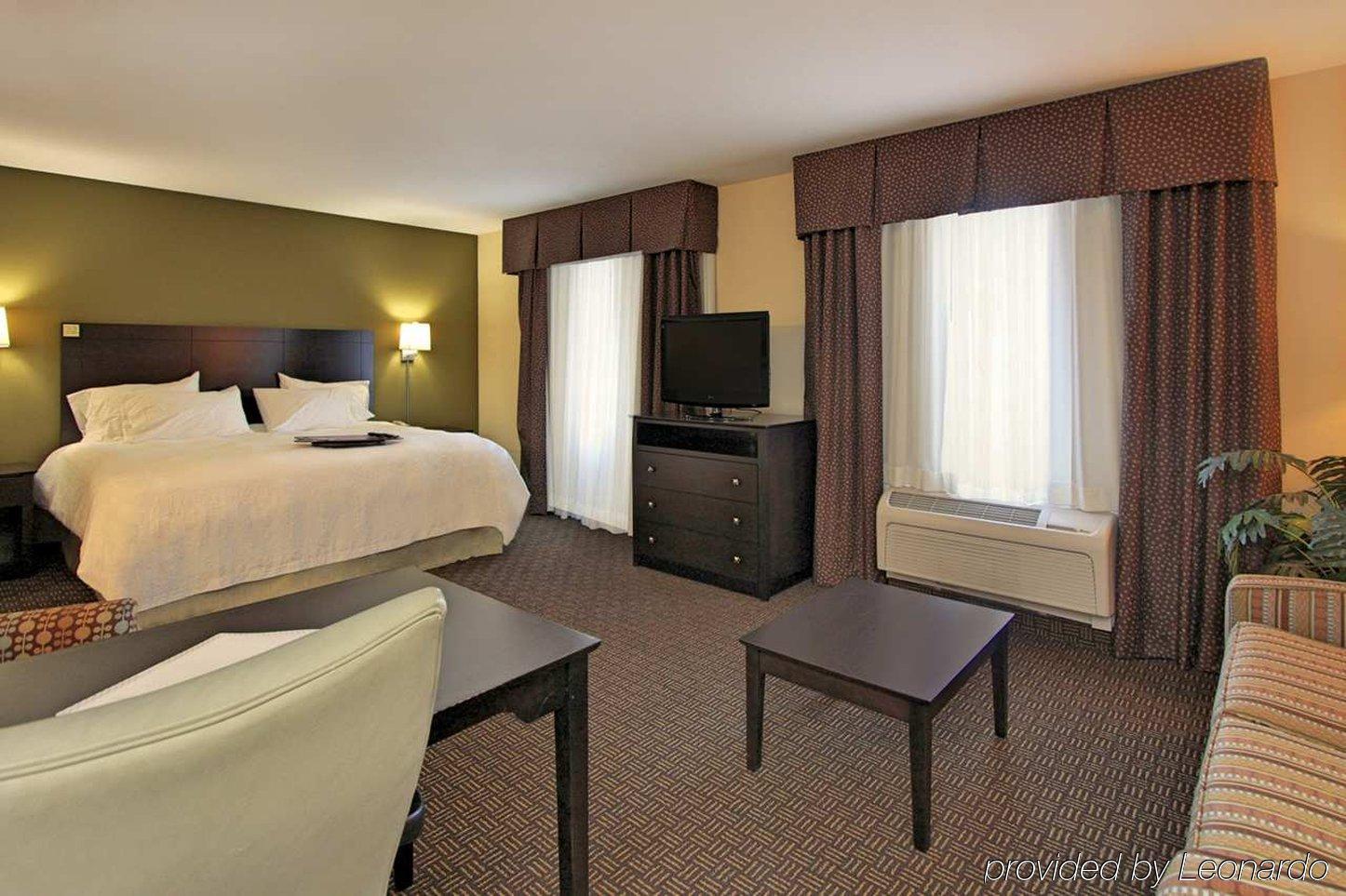 Hampton Inn & Suites Дэнвилл Экстерьер фото