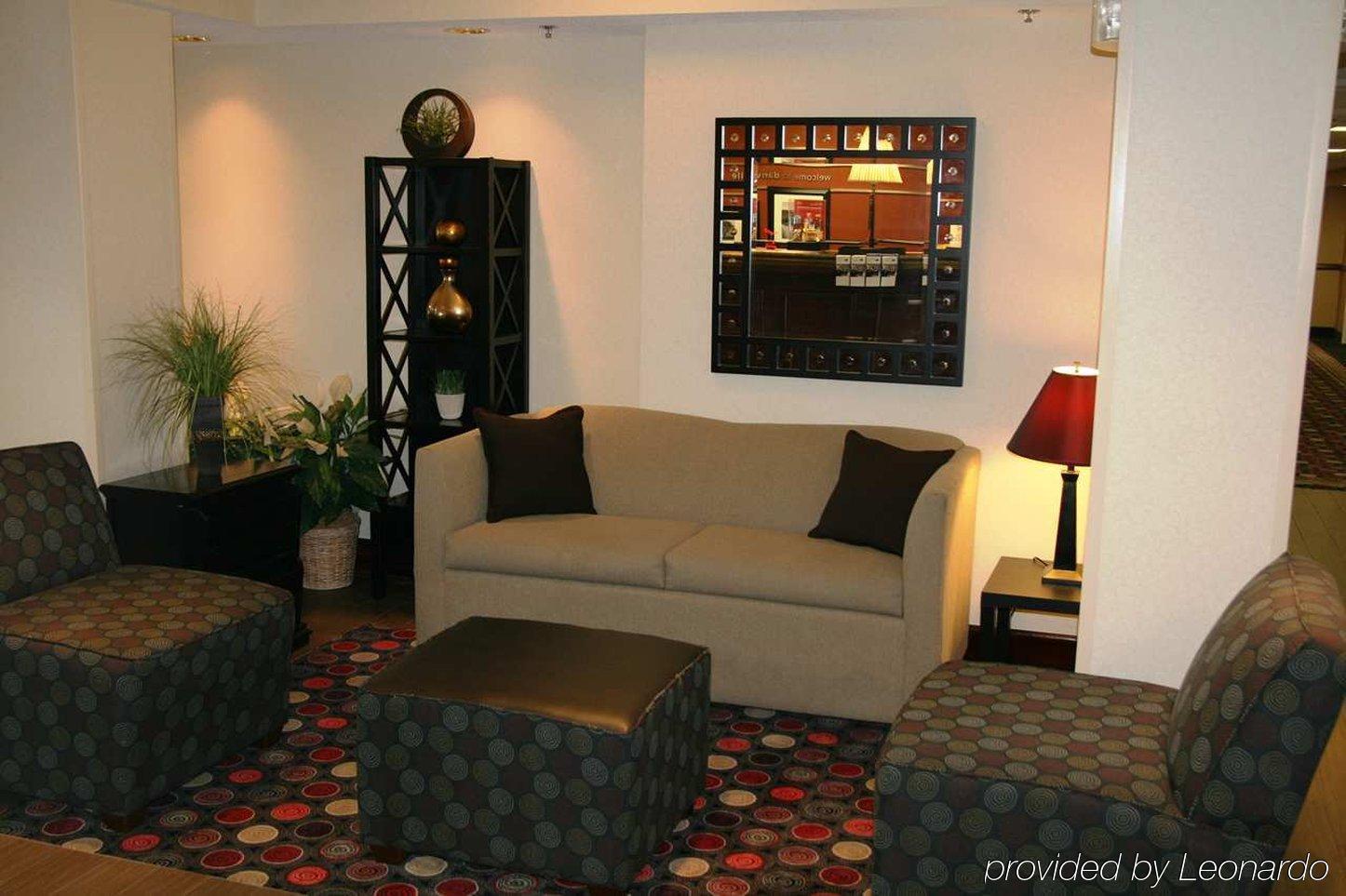 Hampton Inn & Suites Дэнвилл Экстерьер фото