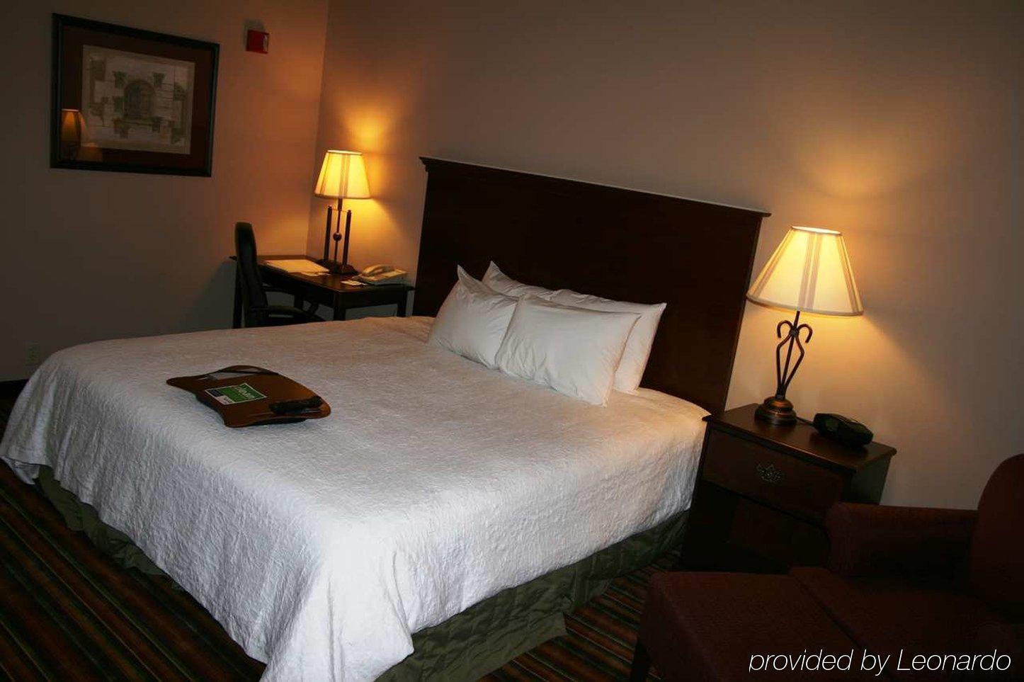 Hampton Inn & Suites Дэнвилл Экстерьер фото
